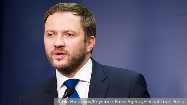 Сийярто назвал главу эстонского МИД фанатичным сторонником войны в Европе